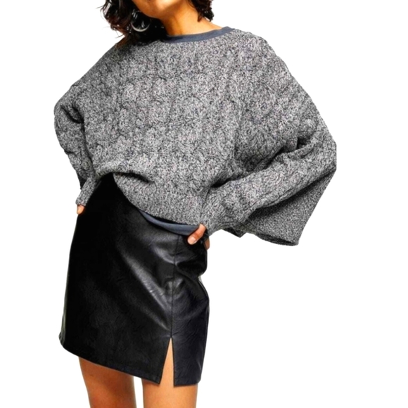 🆕🌿TOPSHOP SWEATER🌿 - Picture 2 of 8